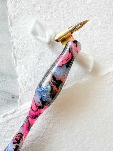 Calligraphy Pen Holder: Opus