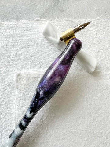 Calligraphy Pen Holder: Black Opal